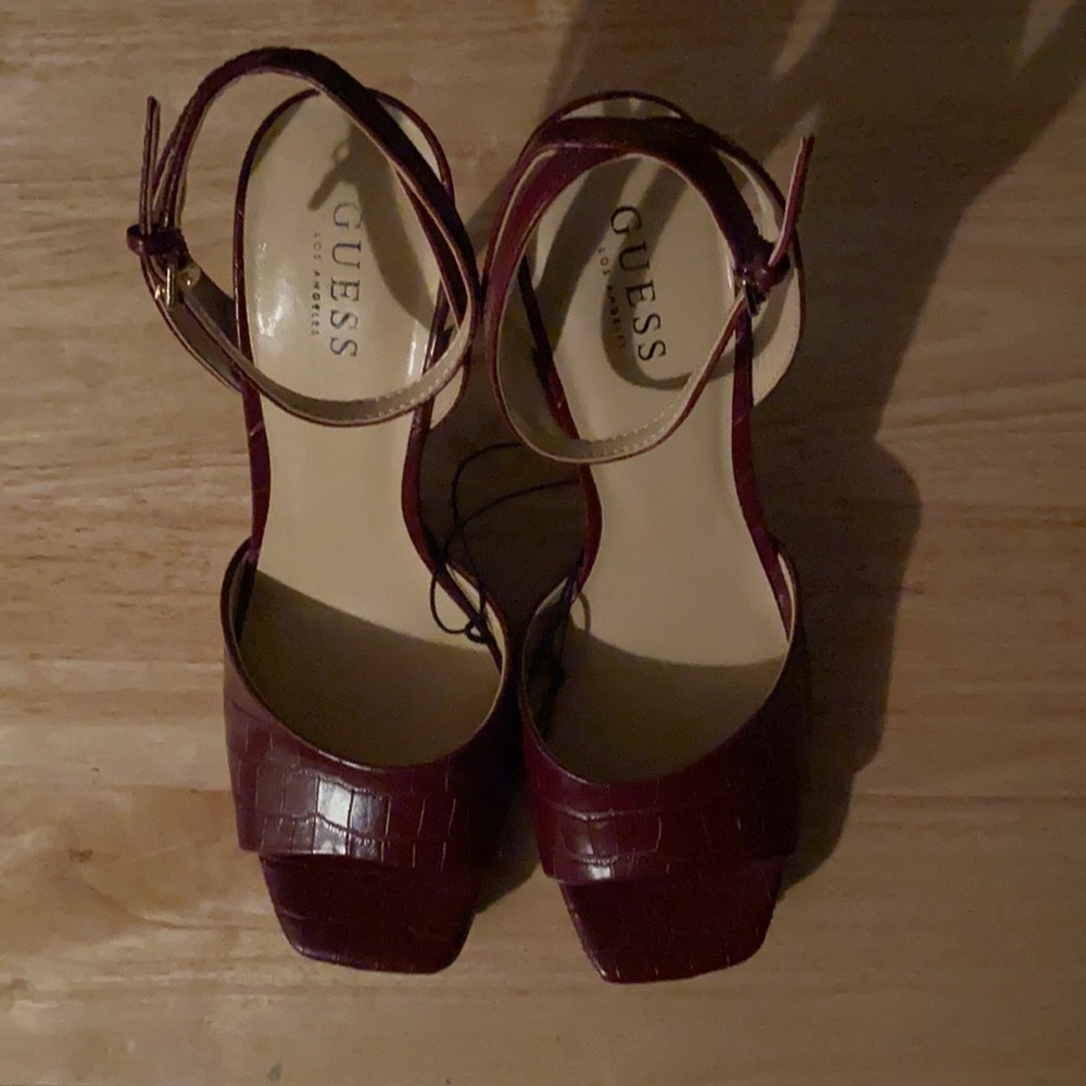 Guess WGTAFTON heels